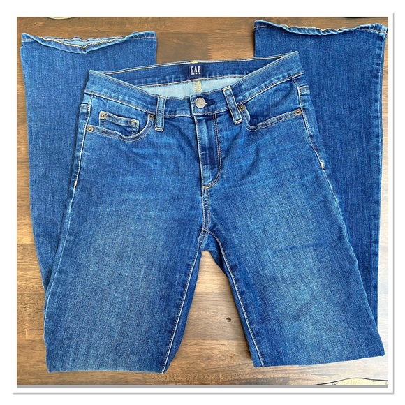 GAP Perfect Boot Mid Rise Jeans - Picture 4 of 12